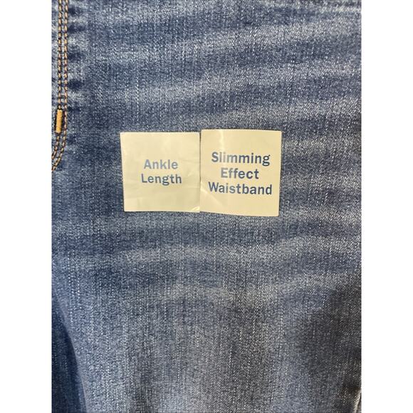 Blue Rockstar Super Skinny Jeggings Pull On Distressed Old Navy NWT Size 8 Jeans - Picture 3 of 8